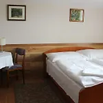 Erika Vendeghaz 3* Szentendre