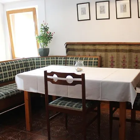 Erika Vendeghaz Guest house *
